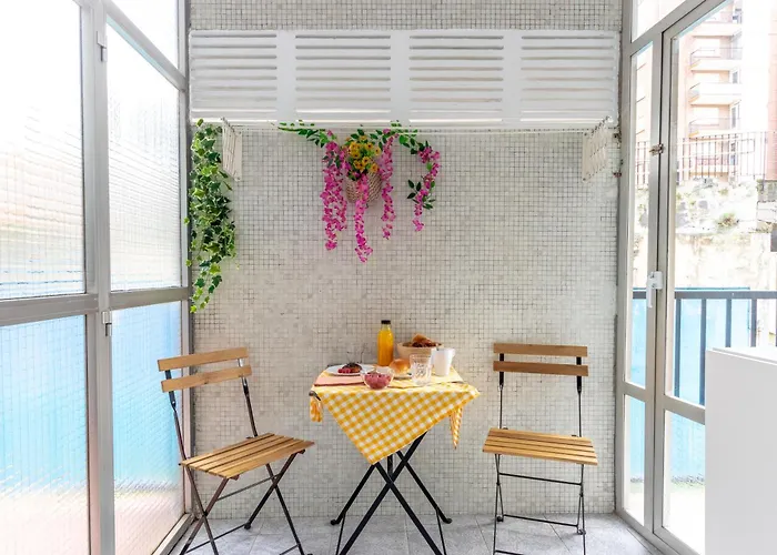 Politte Amplio & Garaje - El Casco Viejo A Tus Pies