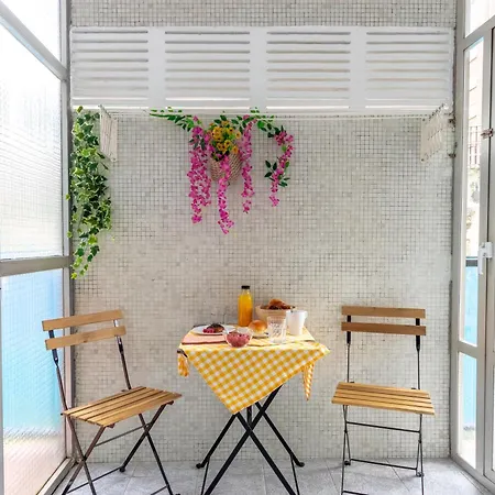 Politte Amplio & Garaje - El Casco Viejo A Tus Pies